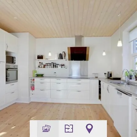 Country house Residens Svalhoj Hasle